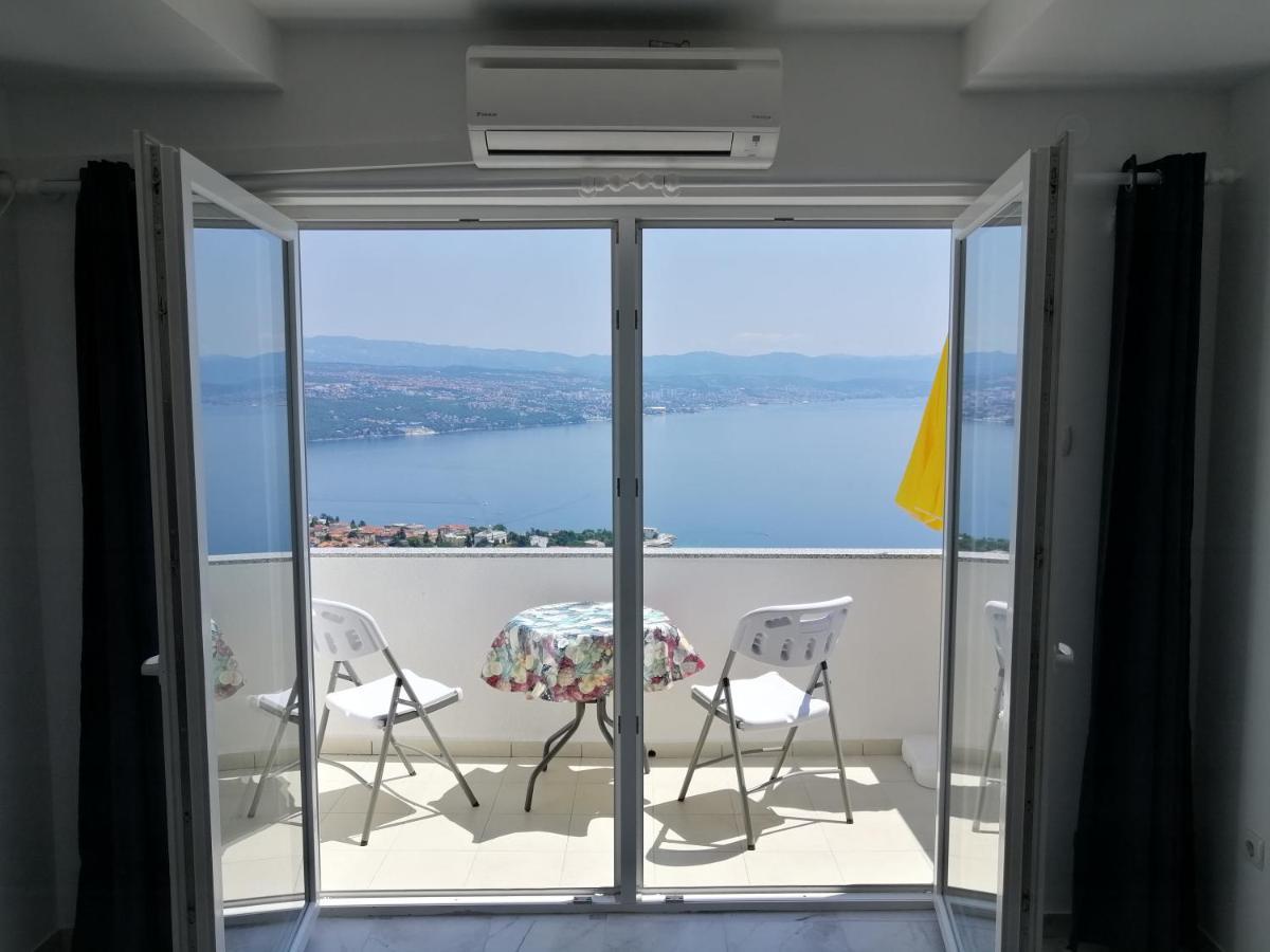 Apartmani Irena Veprinac Exteriör bild